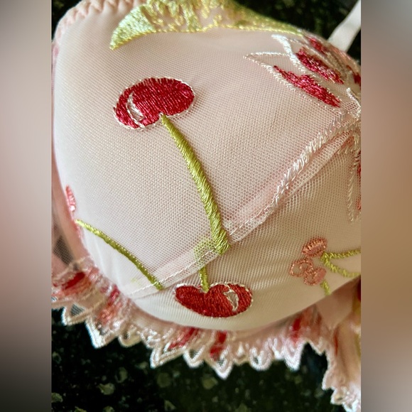 SIMONE PÉRÈLE Underwire Cherry Bra 32D educated guess but cannot verify size - Picture 8 of 12